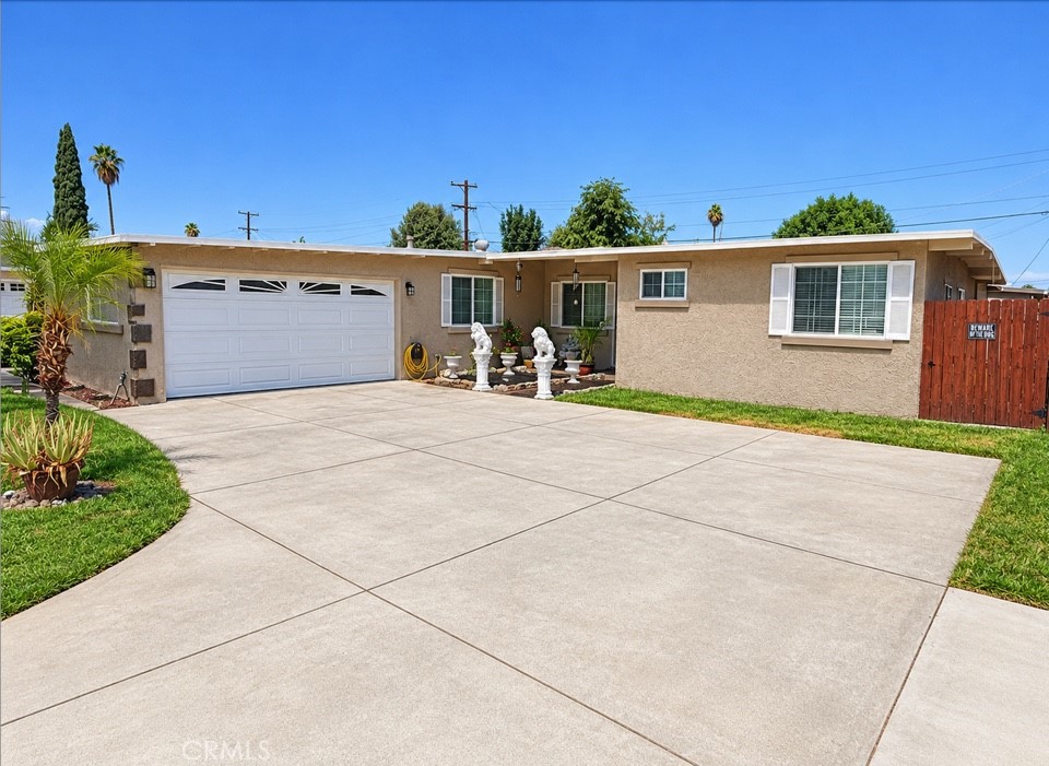 4267 Canterbury Road Riverside, CA 92504 - Photo 2 of 31 Gallery Image 2