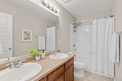 $615,000 | 163 North Jamestown Way, Aurora, CO 80018