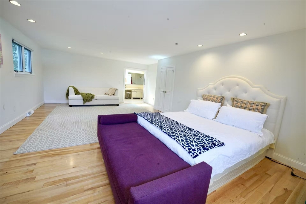 32 Countryside Road Newton, MA 02459 - Photo 14 of 31
