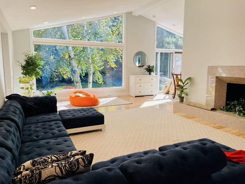 32 Countryside Road Newton, MA 02459 - Photo 2 of 31