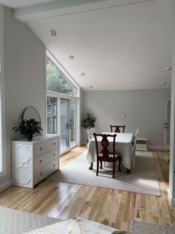 32 Countryside Road Newton, MA 02459 - Photo 6 of 31