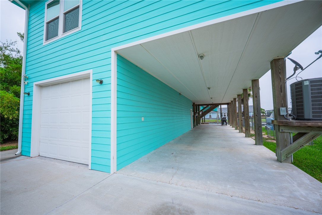 109 Copano Cove Road Rockport, TX 78382 - Photo 31 of 32