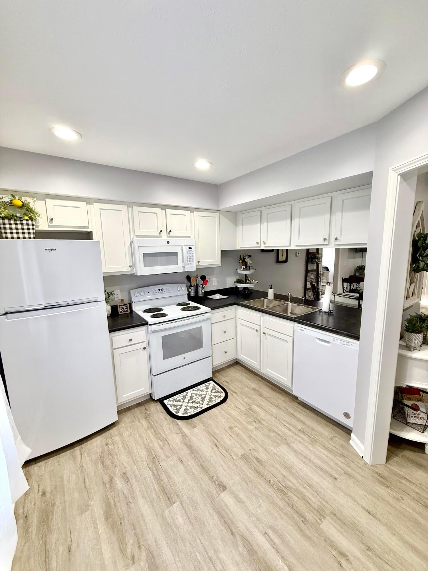 2275 North Cable Road, Unit 164 Lima, OH 45805 - Photo 4 of 30 3