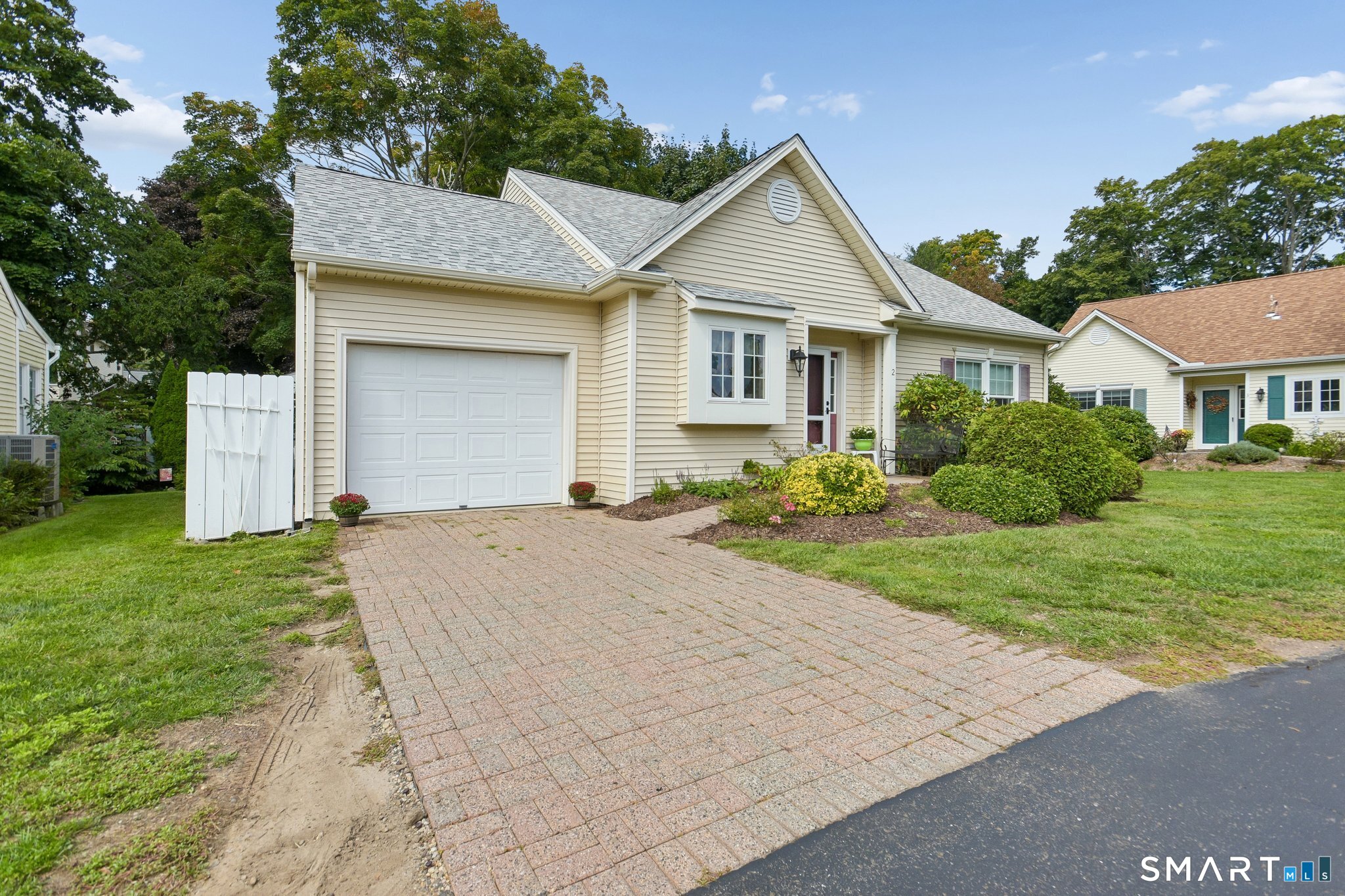 2 Silverbrook Lane, Unit 2 Clinton, CT 06413 - Photo 2 of 30 Gallery Image 2