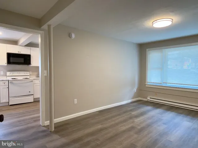 $1,195 | 31 South Main Street, Manheim, PA 17545