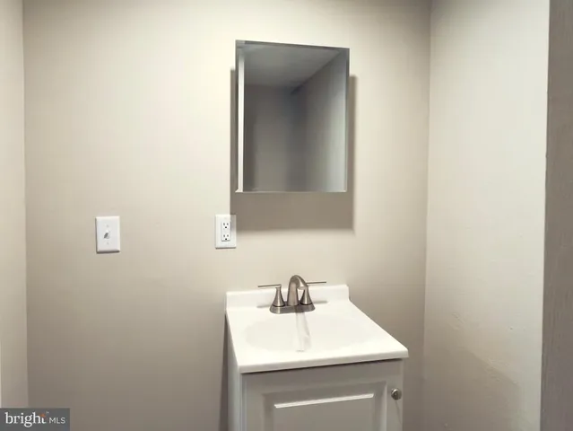 $1,195 | 31 South Main Street, Manheim, PA 17545