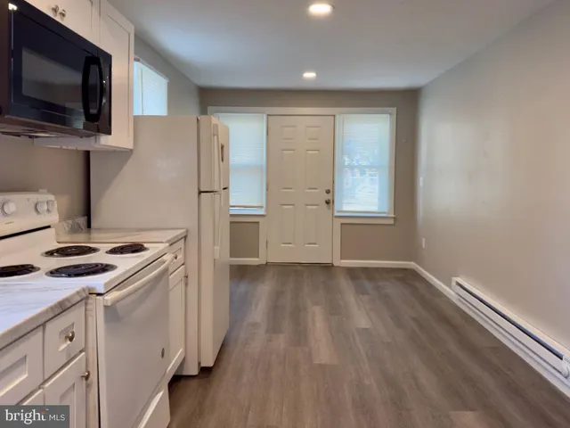 $1,195 | 31 South Main Street, Manheim, PA 17545