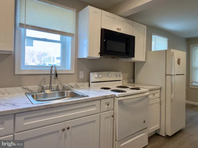 $1,195 | 31 South Main Street, Manheim, PA 17545