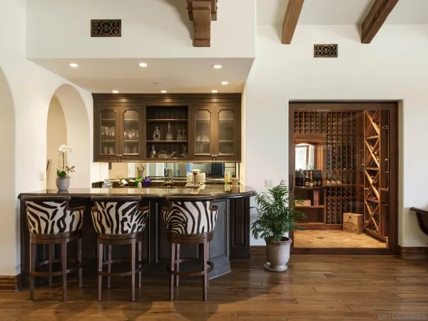 $8,250,000 | 16409 Via De Santa Fe, Rancho Santa Fe, CA 92067