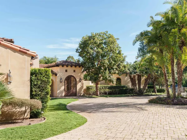 $8,250,000 | 16409 Via De Santa Fe, Rancho Santa Fe, CA 92067