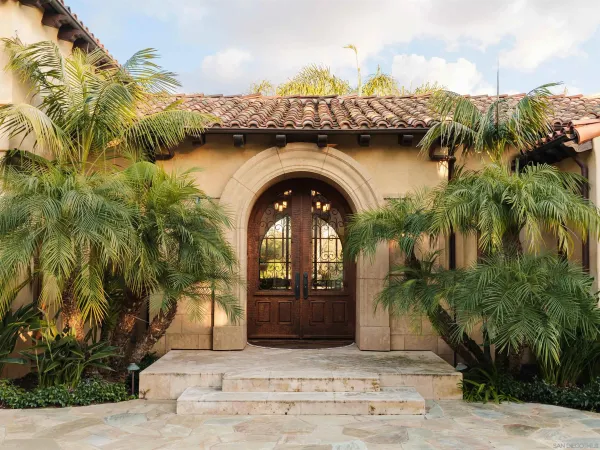 $8,250,000 | 16409 Via De Santa Fe, Rancho Santa Fe, CA 92067