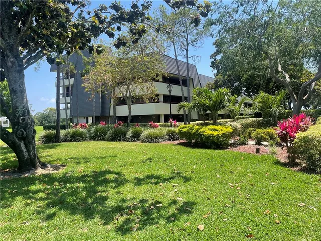 $230,000 | 36750 US Highway 19 North, Unit 15310, Palm Harbor, FL 34683