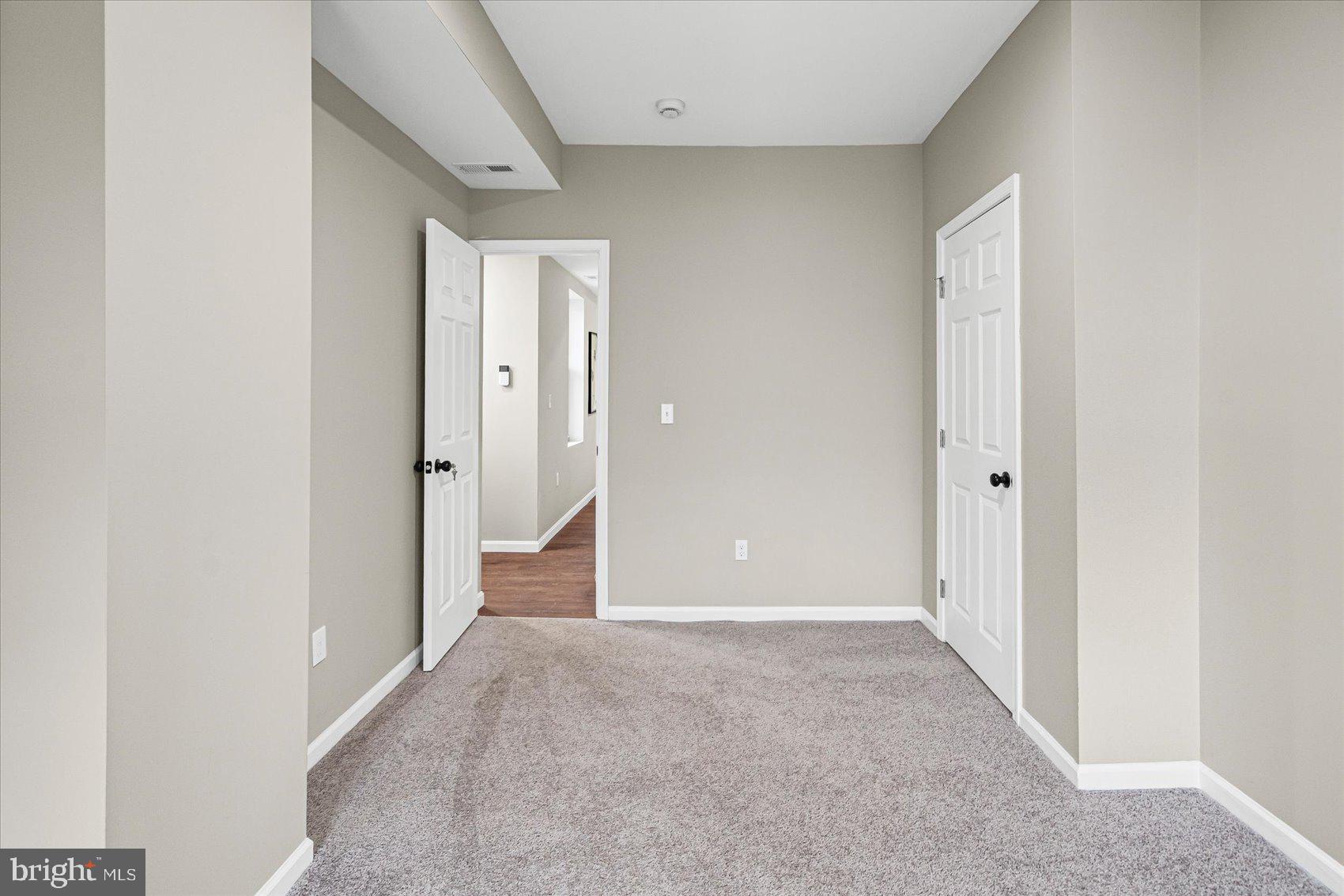 178 Collins Avenue Baltimore, MD 21229 - Photo 12 of 33