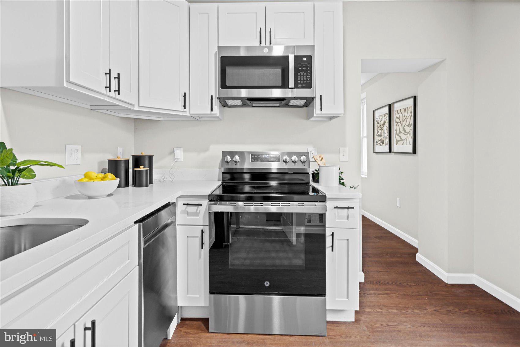 178 Collins Avenue Baltimore, MD 21229 - Photo 19 of 33