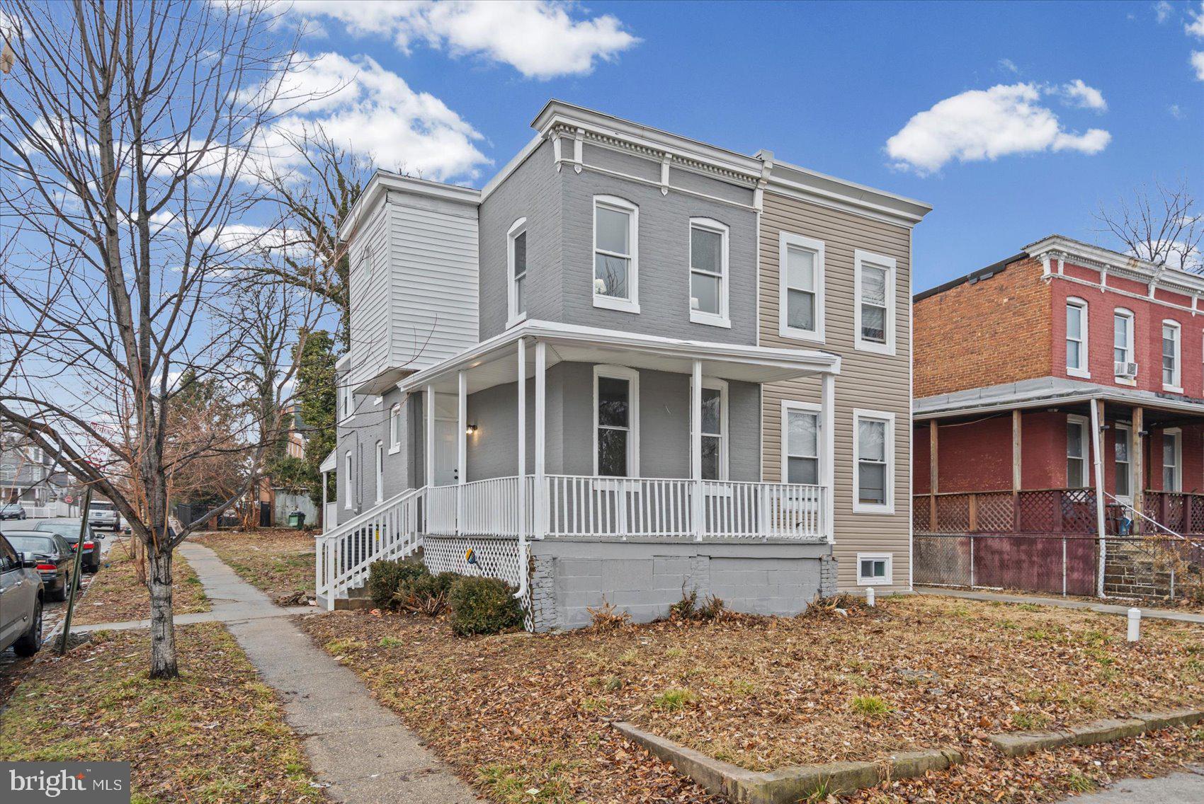 178 Collins Avenue Baltimore, MD 21229 - Photo 2 of 33