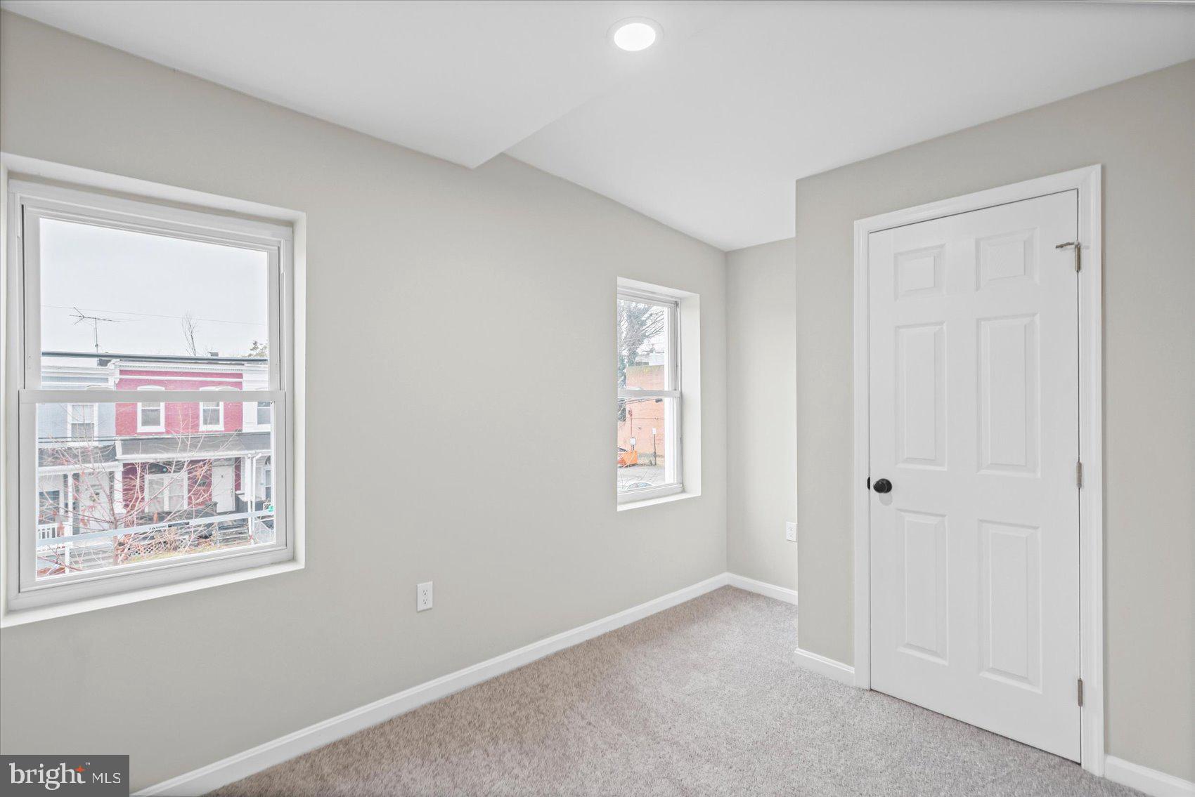 178 Collins Avenue Baltimore, MD 21229 - Photo 29 of 33