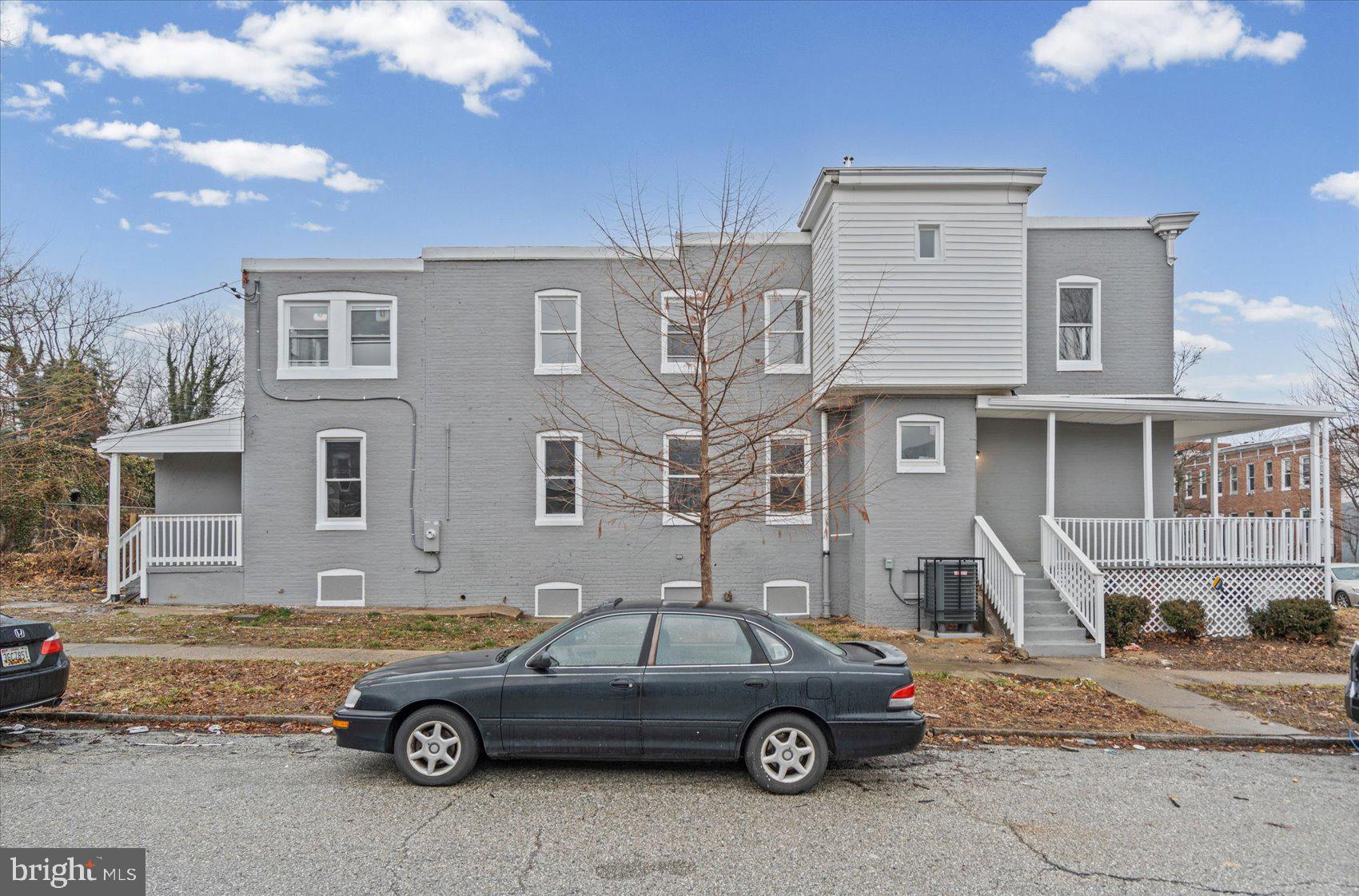 178 Collins Avenue Baltimore, MD 21229 - Photo 4 of 33