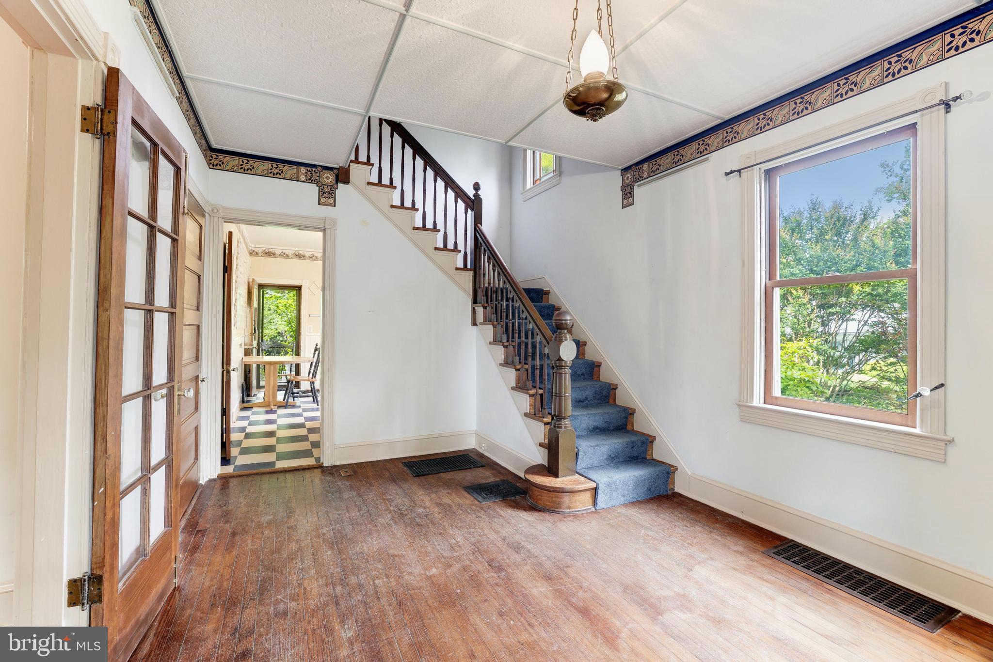 3416 North Glebe Road Arlington, VA 22207 - Photo 3 of 40