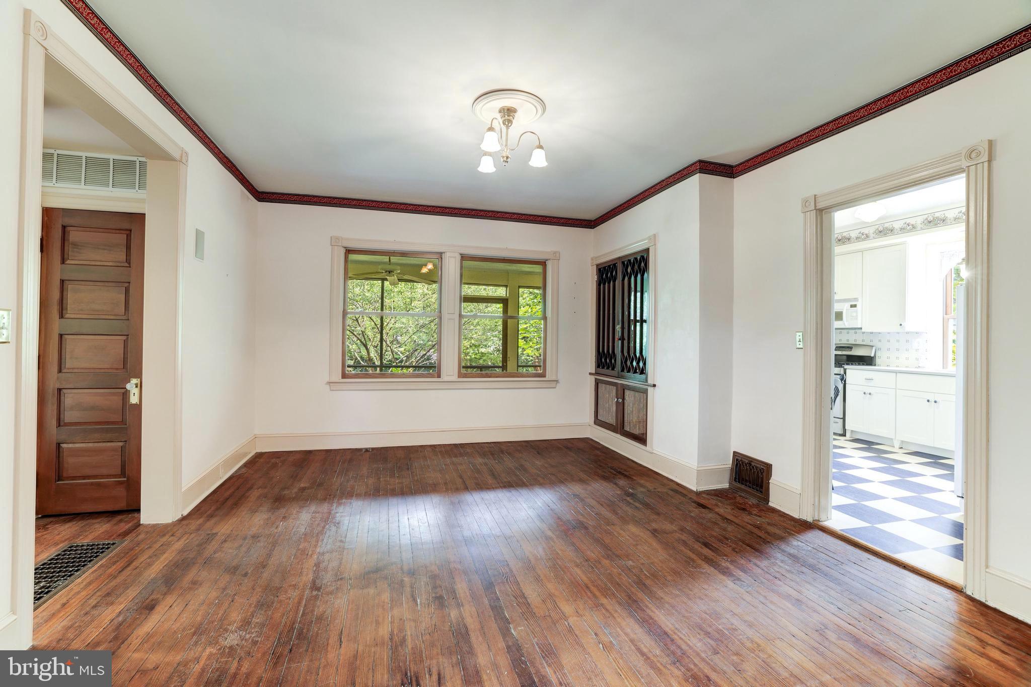 3416 North Glebe Road Arlington, VA 22207 - Photo 7 of 40