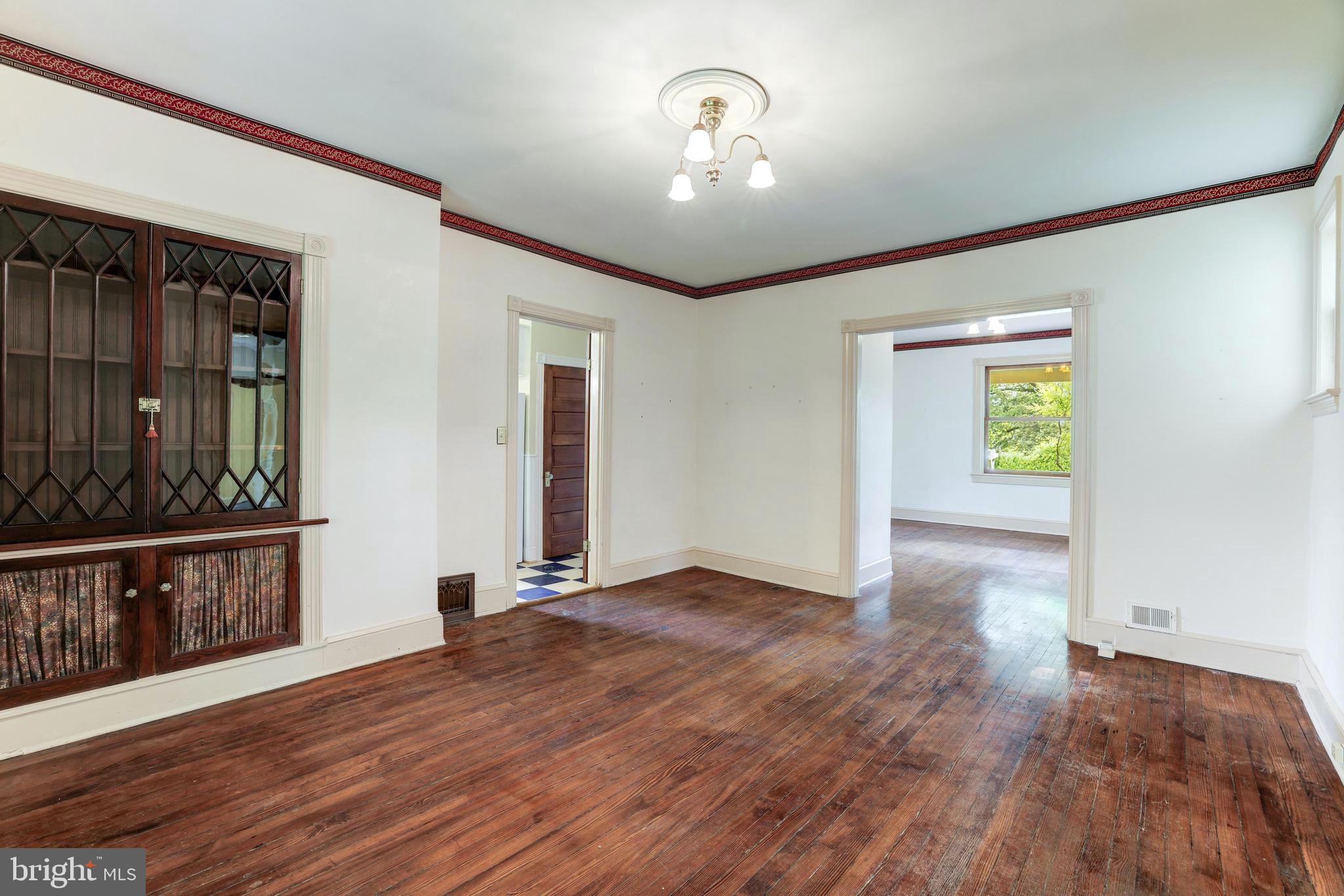 3416 North Glebe Road Arlington, VA 22207 - Photo 8 of 40