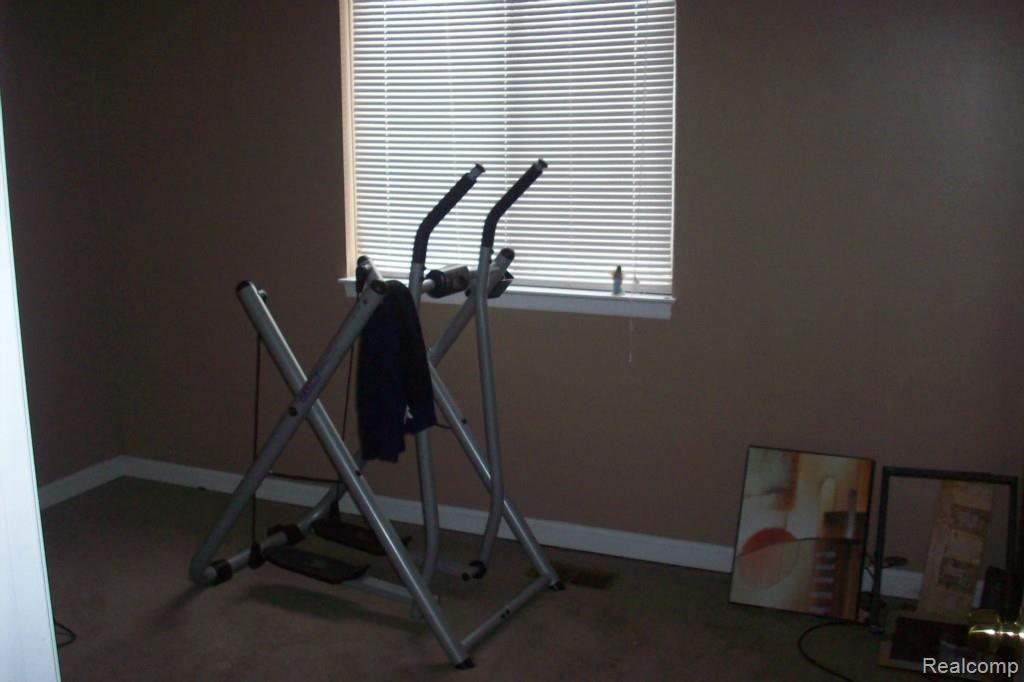44525 Merrill Road Sterling Heights, MI 48314 - Photo 7 of 9 011.jpg