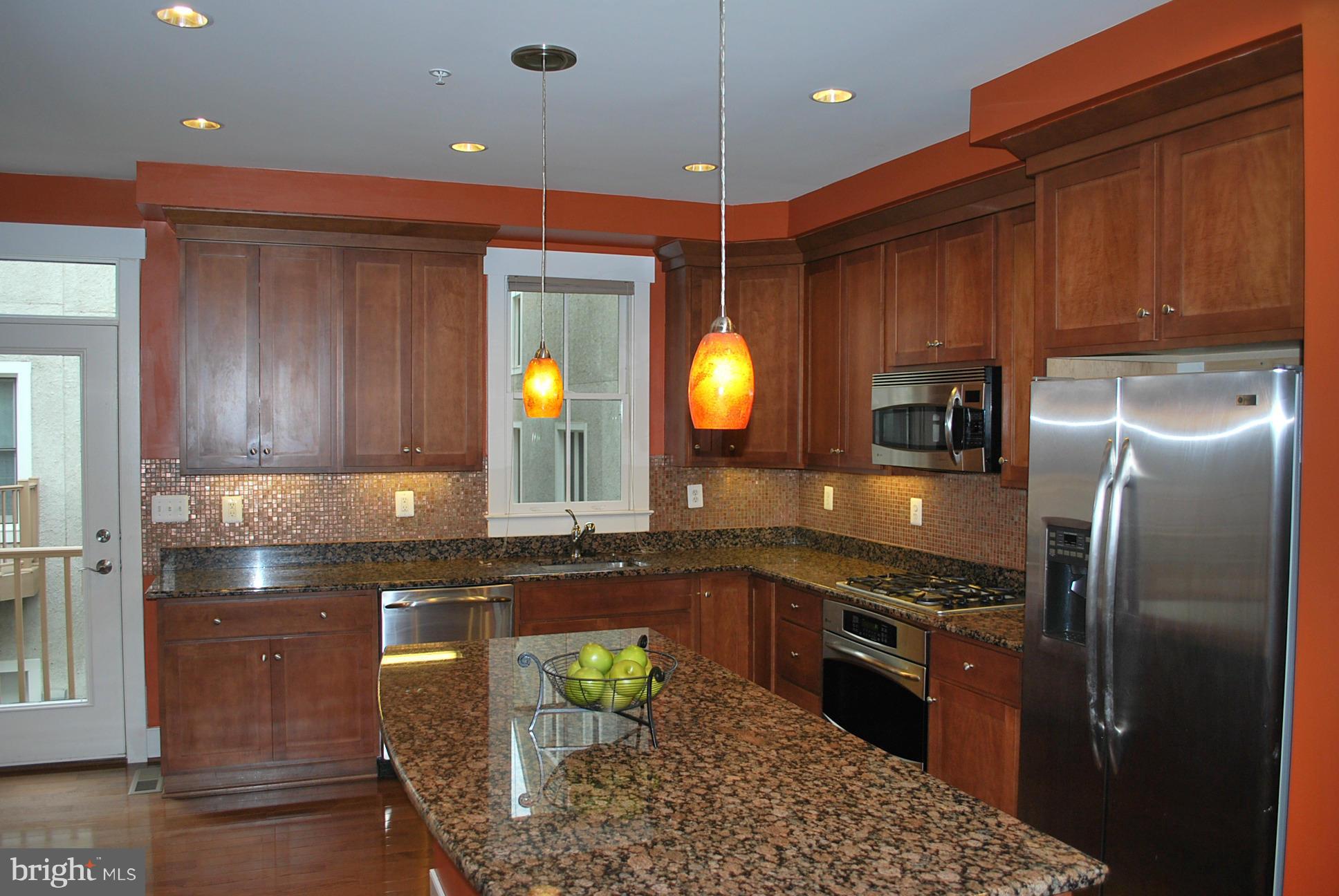2726 Cassedy Street Silver Spring, MD 20910 - Photo 13 of 29 Kitchen