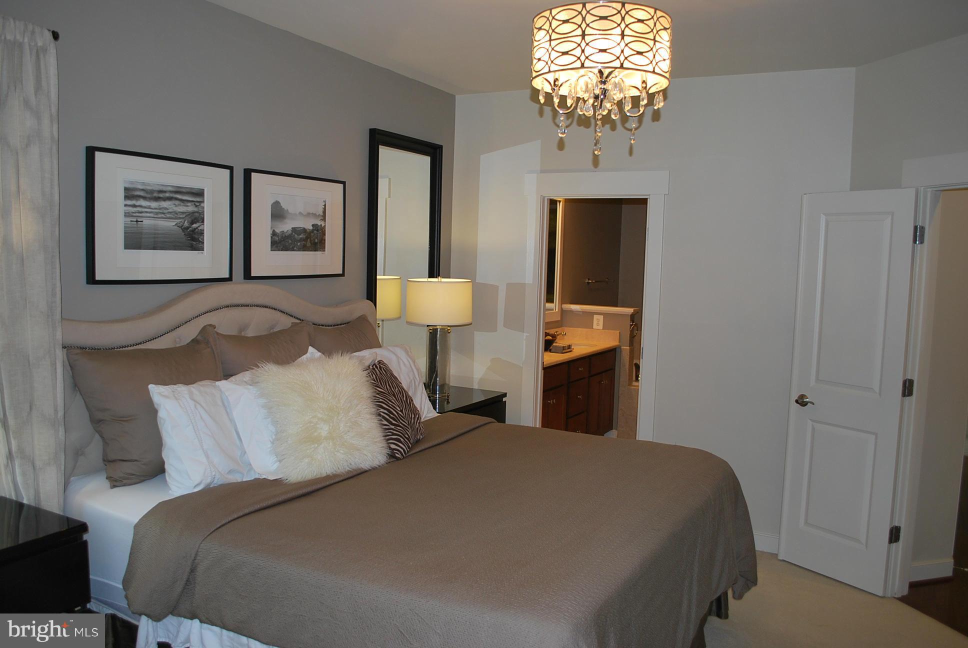 2726 Cassedy Street Silver Spring, MD 20910 - Photo 16 of 29 Bedroom (Master)