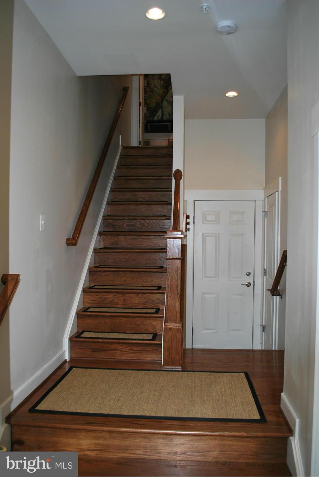 2726 Cassedy Street Silver Spring, MD 20910 - Photo 4 of 29 To Garage