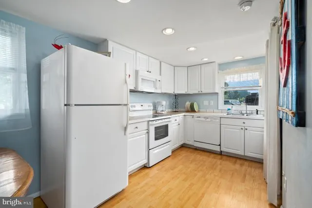 $1,995 | 32789 Cedar Drive, Ocean View, DE 19970