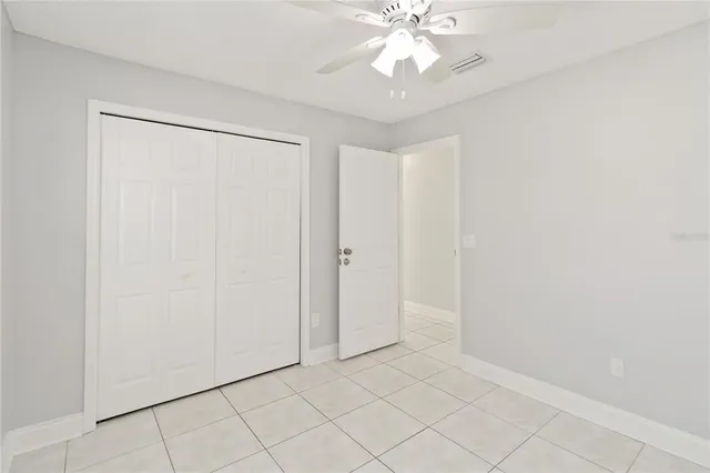 a view of backyard of the house