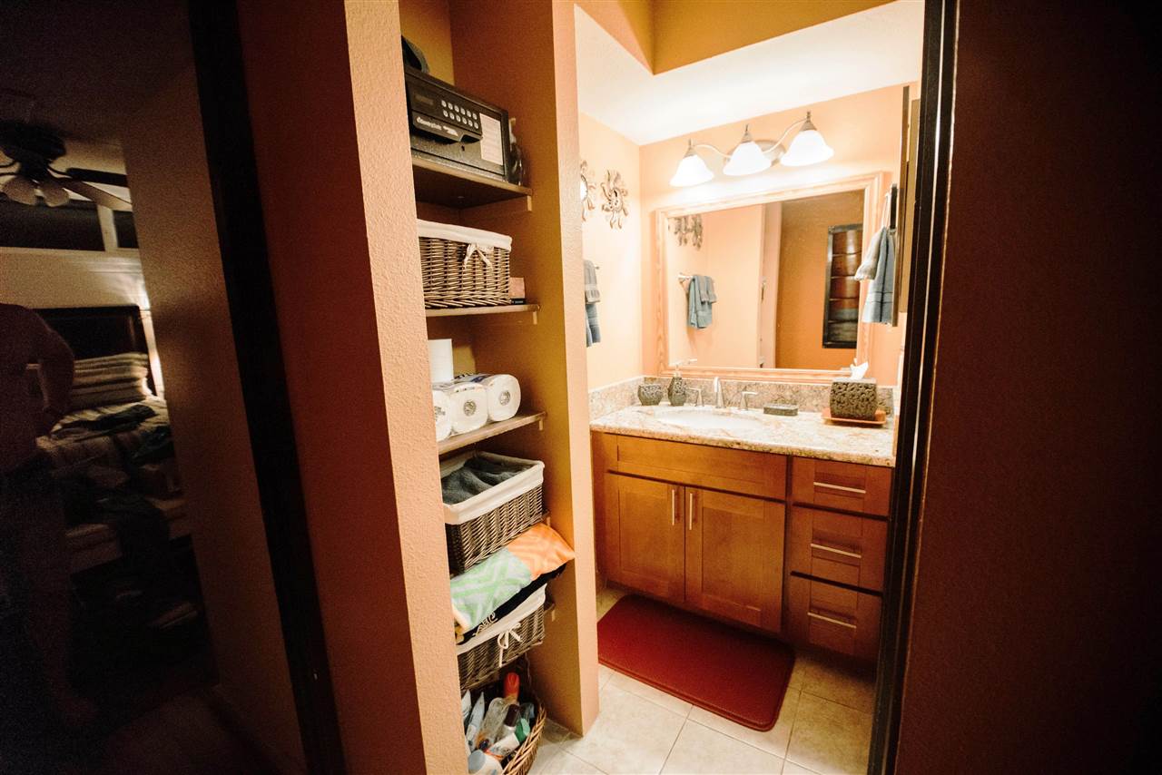 2531 South Kihei Road, Unit D210 Kihei, HI 96753 - Photo 15 of 23 a bathroom with a sink a vanity and a mirror