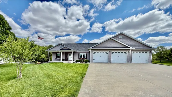 $499,977 | 26 Asa Creek Court, Sullivan, IL 61951