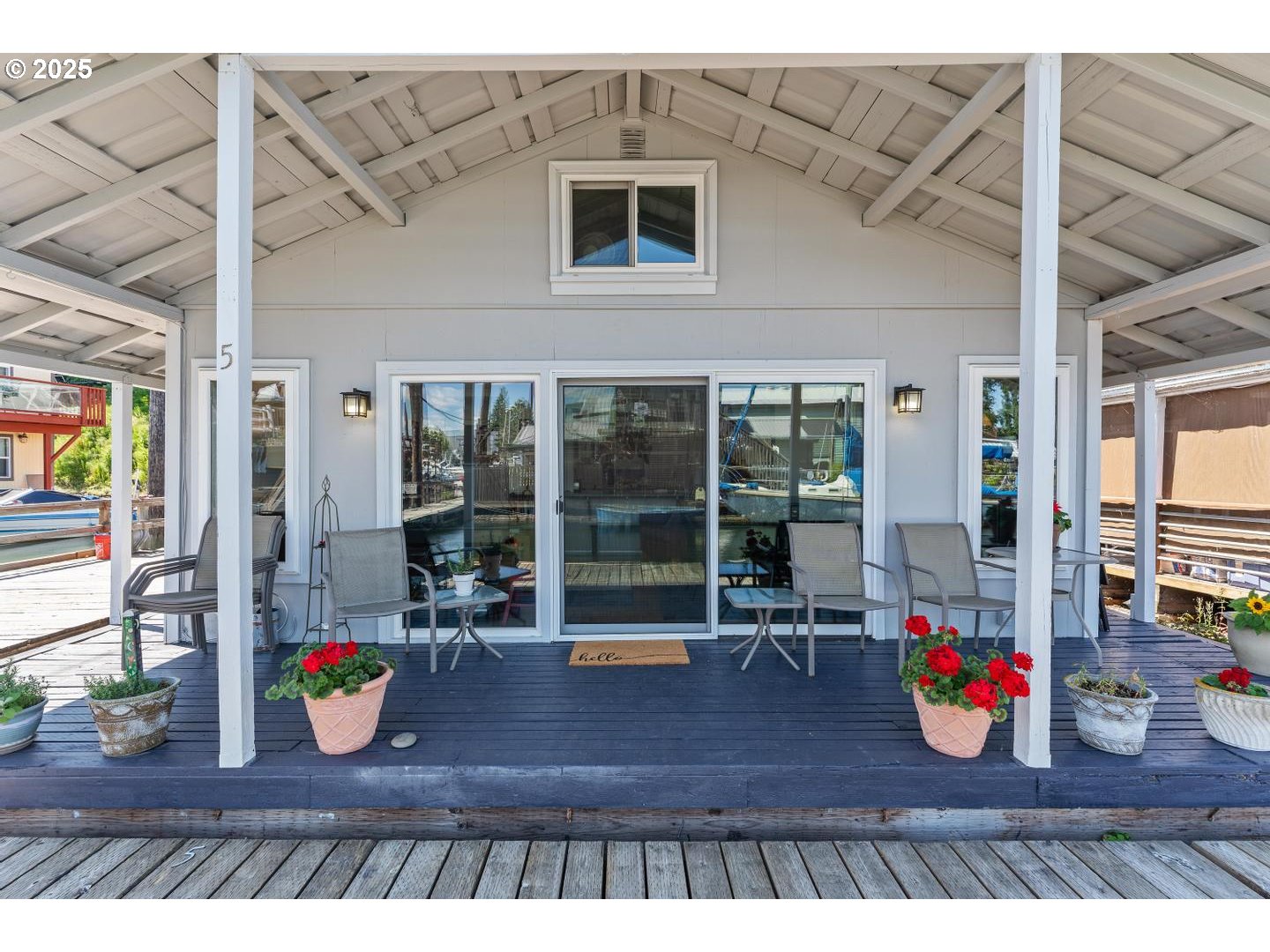 535 Northeast Bridgeton Road, Unit 5 Portland, OR 97211 - Photo 4 of 26