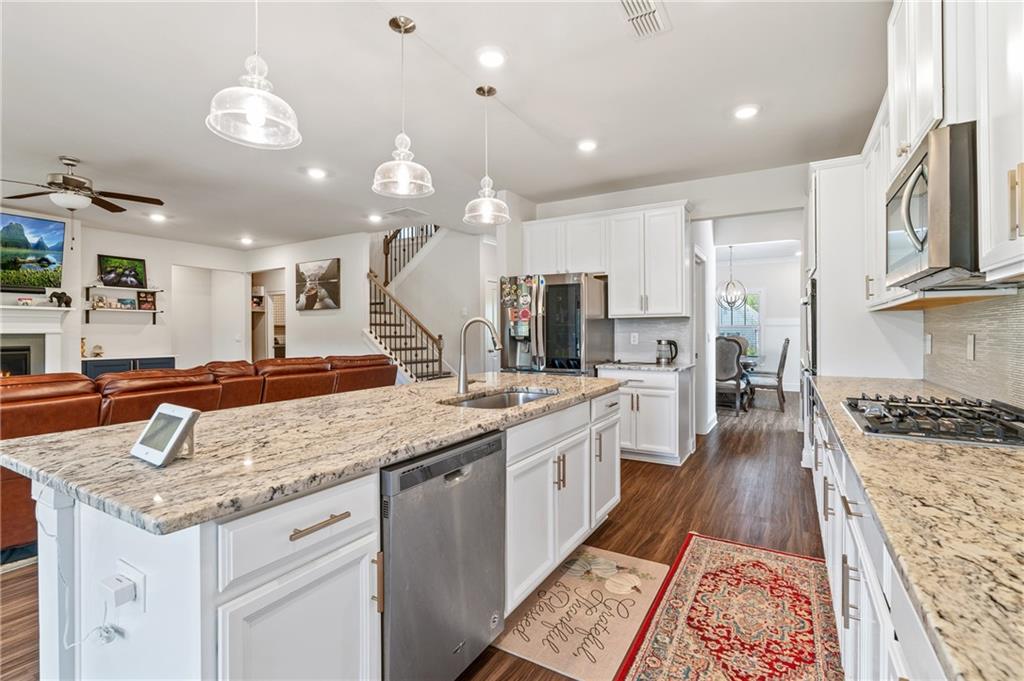 6505 Trailway Trace Cumming, GA 30041 - Photo 3 of 24