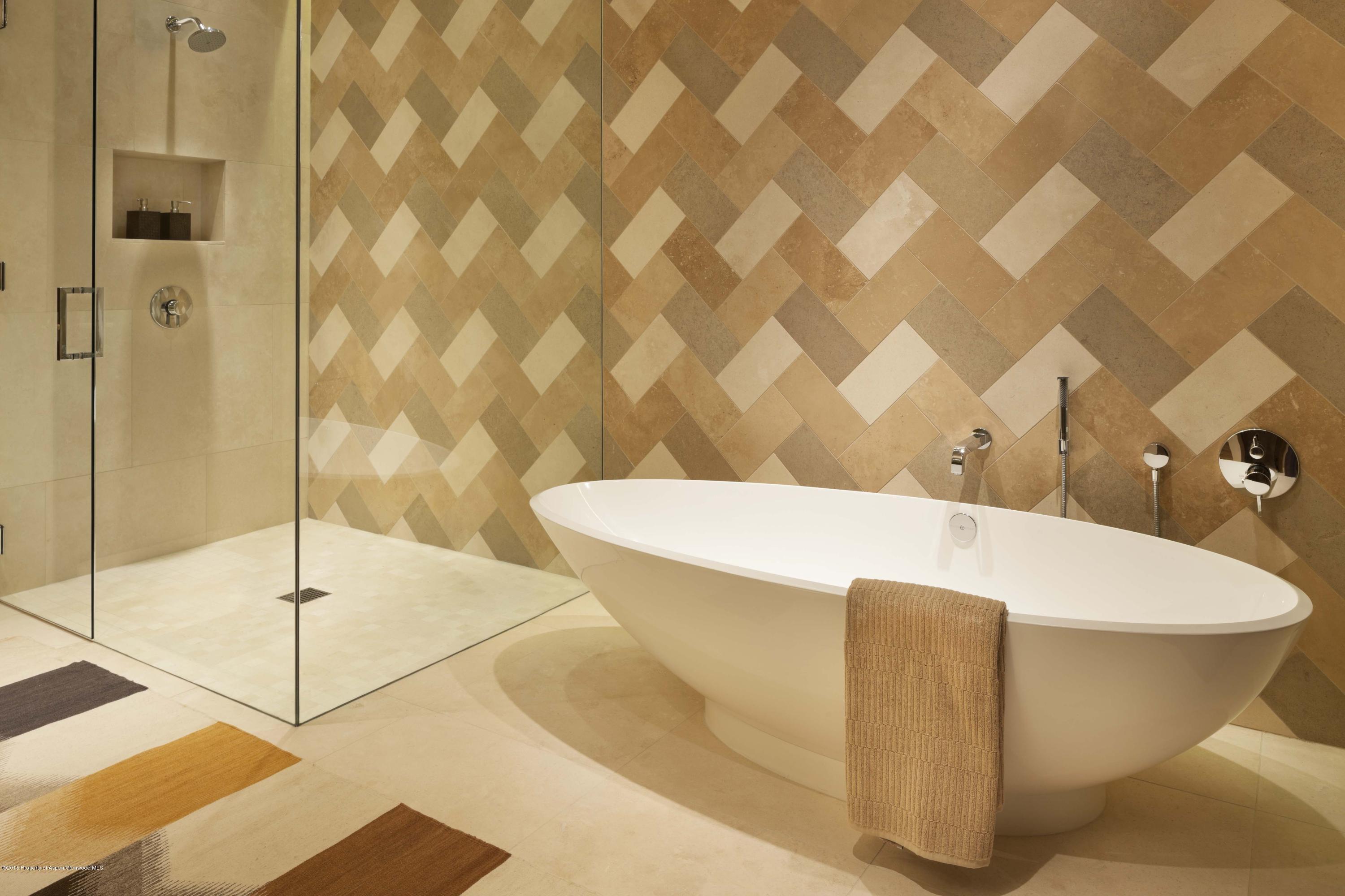 101 Oak Ridge Drive Aspen, CO 81611 - Photo 13 of 18 a bathroom with a bathtub