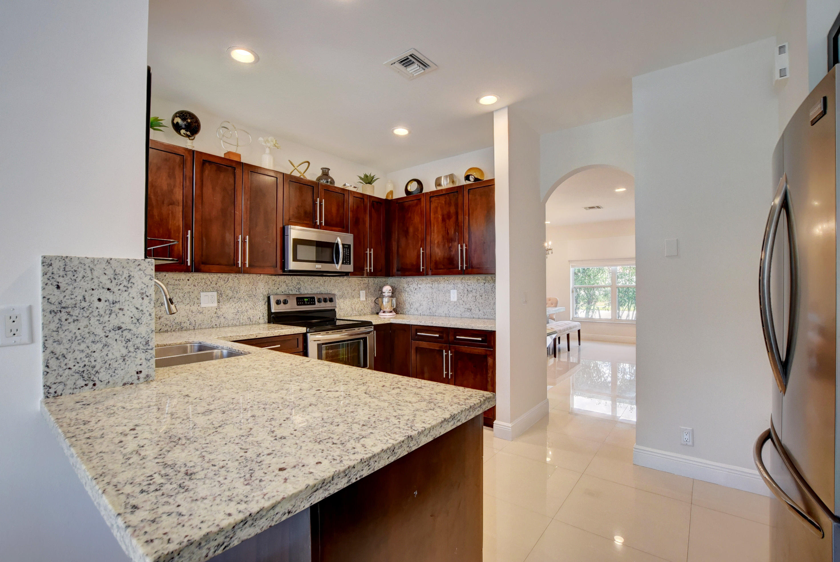 7399 Panache Way Boca Raton, FL 33433 - Photo 7 of 32 Kitchen