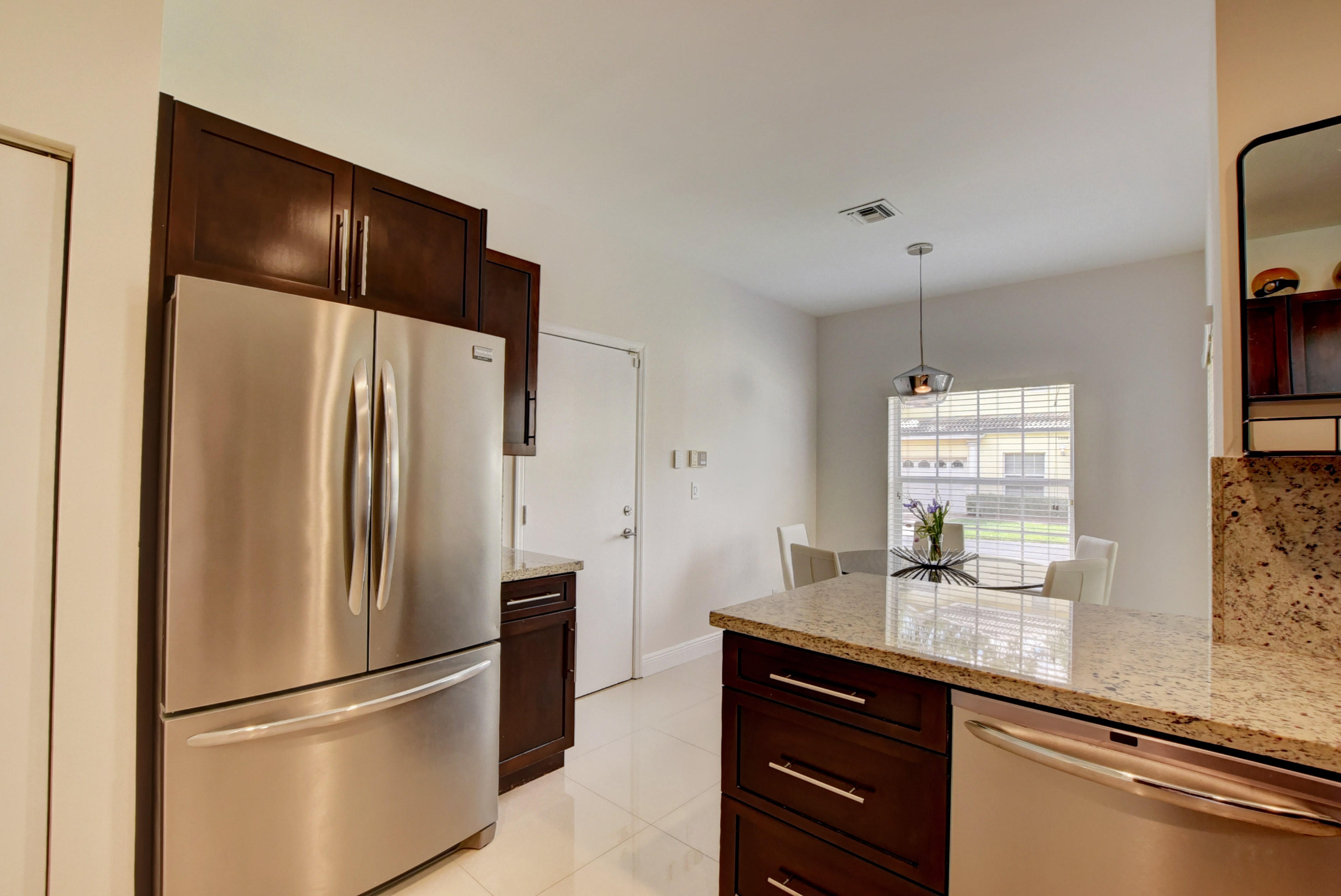 7399 Panache Way Boca Raton, FL 33433 - Photo 10 of 32 Kitchen