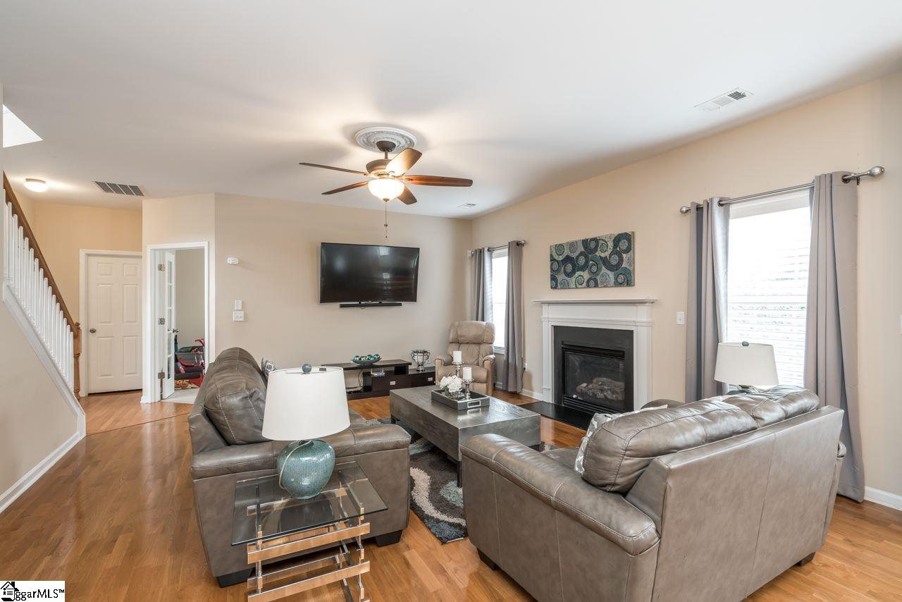 15 Buckhannon Road Greenville, SC 29607 - Photo 8 of 26 Gallery Image 8
