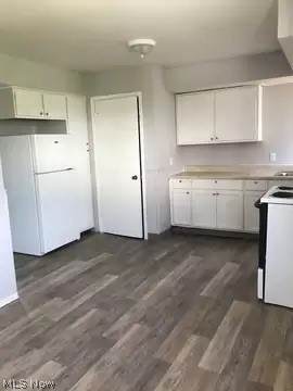 2169 Thurmont Road Akron, OH 44313 - Photo 3 of 4