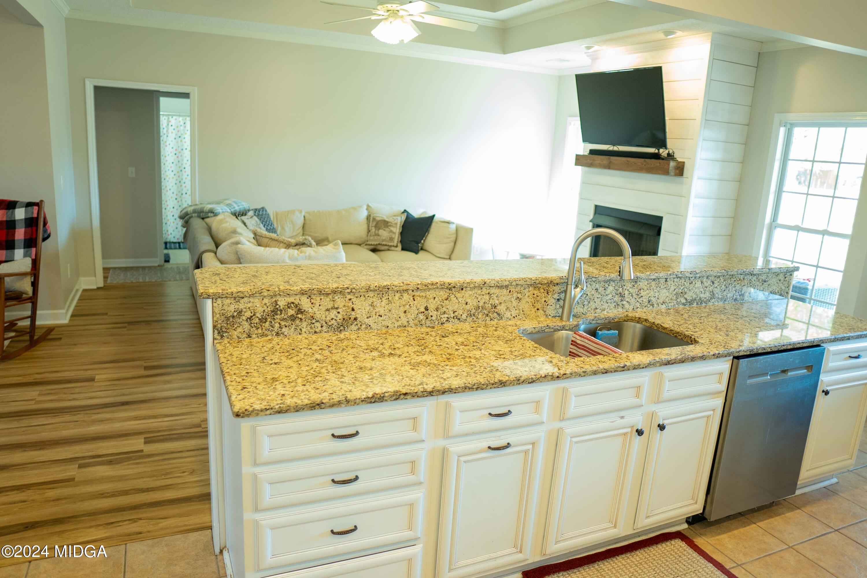 105 Windermere Circle Perry, GA 31069 - Photo 12 of 48 a bathroom with a sink and a mirror