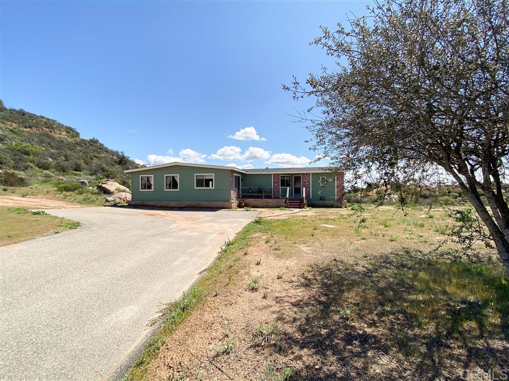 3592 De Luz Heights Road Fallbrook, CA 92028 - Photo 1 of 23 Gallery Image 1