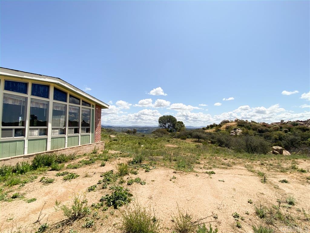 3592 De Luz Heights Road Fallbrook, CA 92028 - Photo 19 of 23 Gallery Image 19