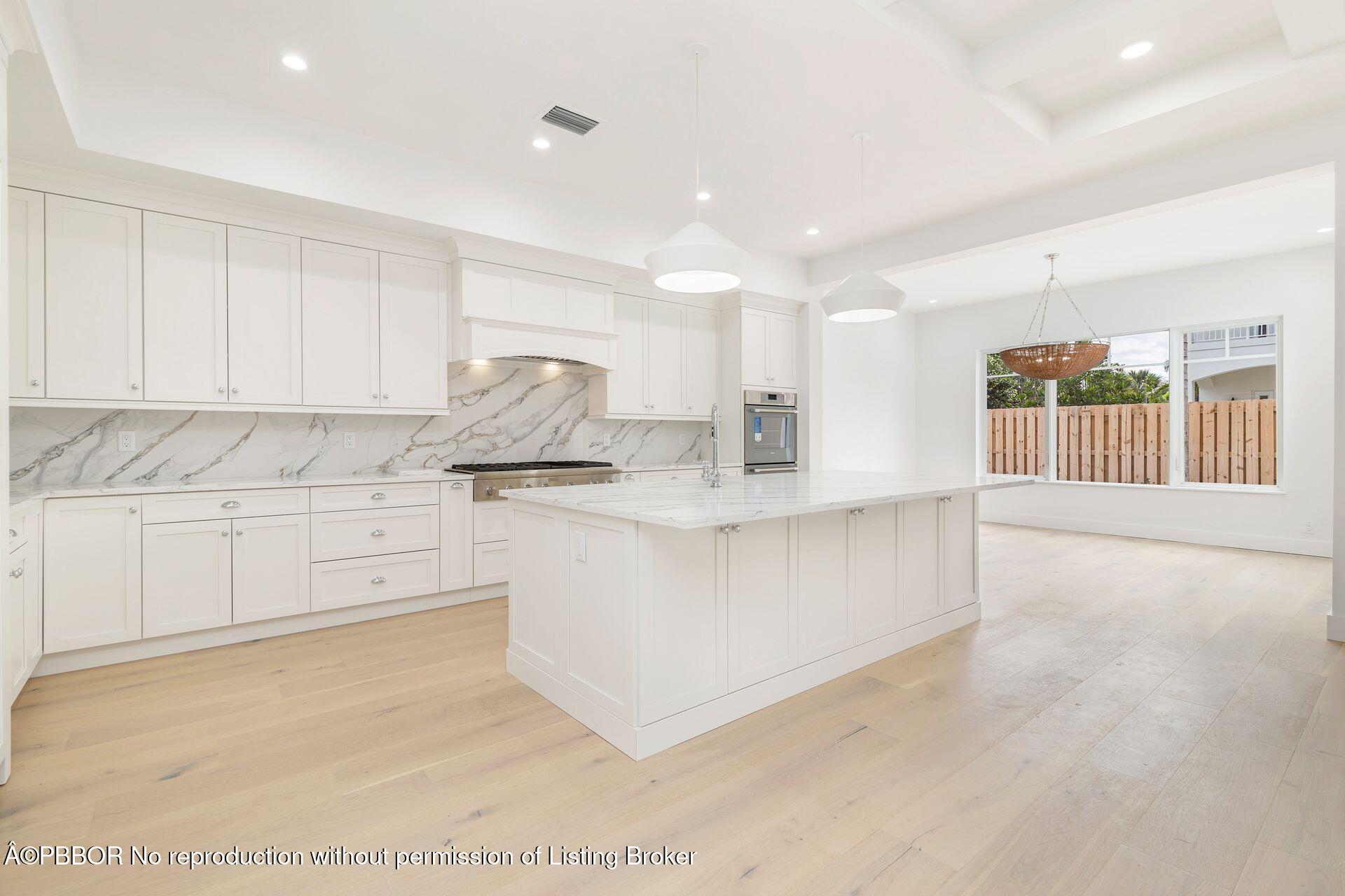 250 Alpine Road West Palm Beach, FL 33405 - Photo 18 of 58 Kitchen