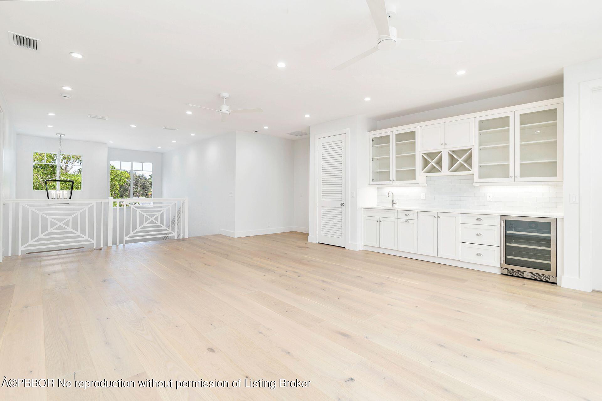 250 Alpine Road West Palm Beach, FL 33405 - Photo 34 of 58 Upstairs Loft with Wet Bar