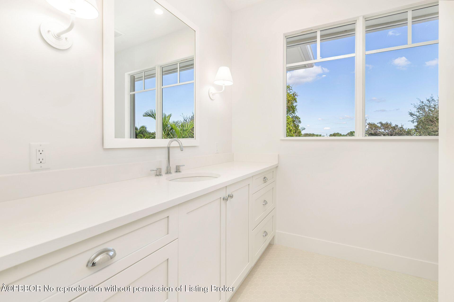 250 Alpine Road West Palm Beach, FL 33405 - Photo 45 of 58 Bathroom 4