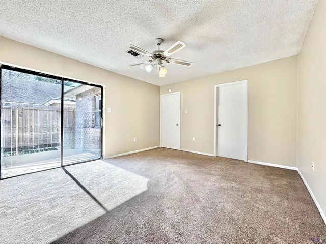 $1,150 | 5160 Everett Lane, Unit B, Baton Rouge, LA 70809