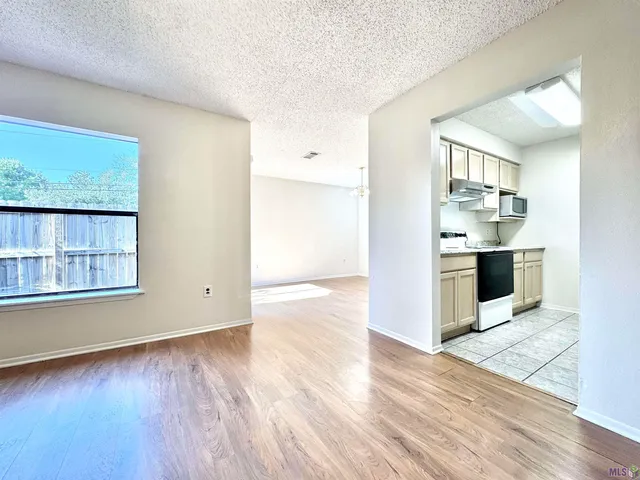 $1,150 | 5160 Everett Lane, Unit B, Baton Rouge, LA 70809