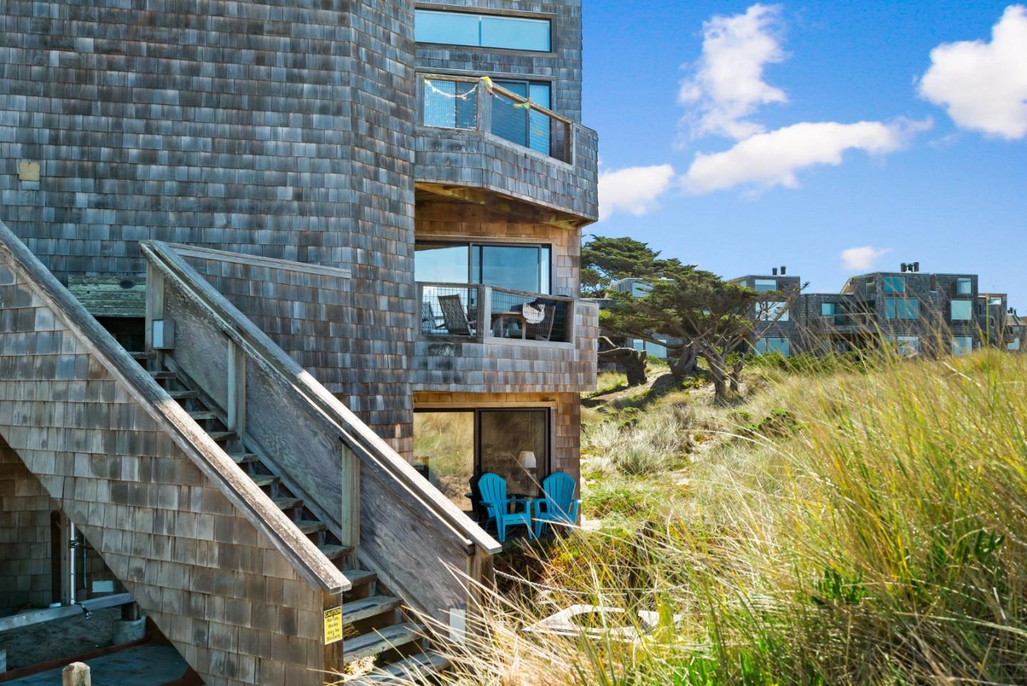 101 Shell Road, Unit 108 Watsonville, CA 95076 - Photo 27 of 38 a view of balcony with furniture