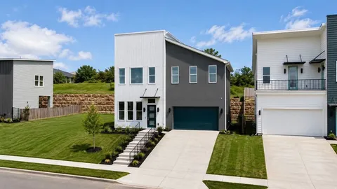 $574,900 | 5517 Toscana Avenue, Austin, TX 78724
