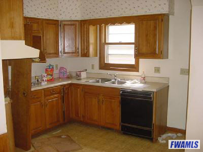 2338 North Clinton Street Fort Wayne, IN 46805 - Photo 8 of 11